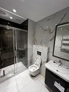 Satılır 4 otaqlı mənzil 120 m²