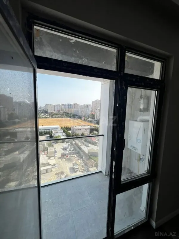 Satılır 4 otaqlı mənzil 120 m²