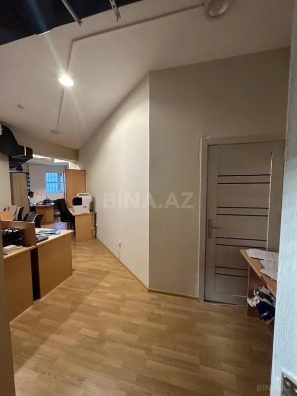 Satılır obyekt 1420 m²