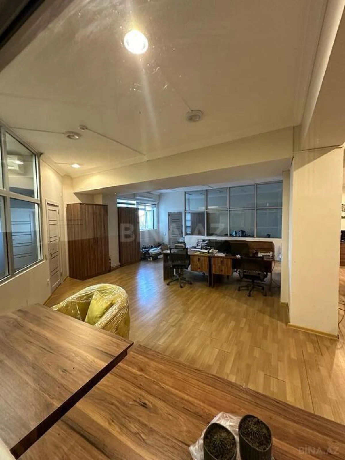 Satılır obyekt 1420 m²