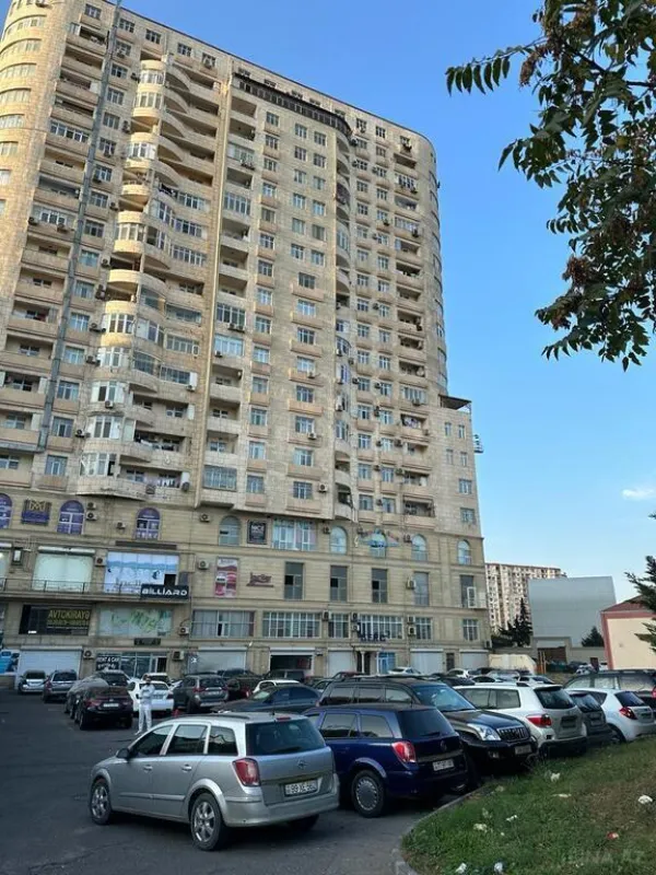 Satılır obyekt 1420 m²