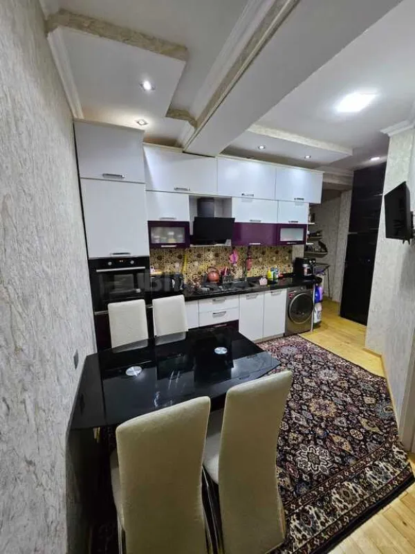 Satılır 2 otaqlı mənzil 70 m²