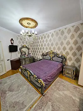 Satılır 2 otaqlı mənzil 70 m²