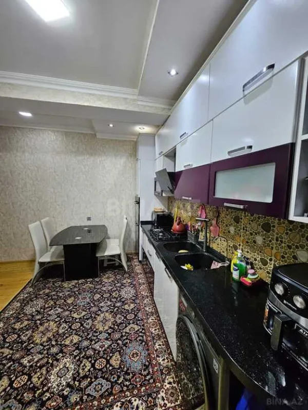 Satılır 2 otaqlı mənzil 70 m²
