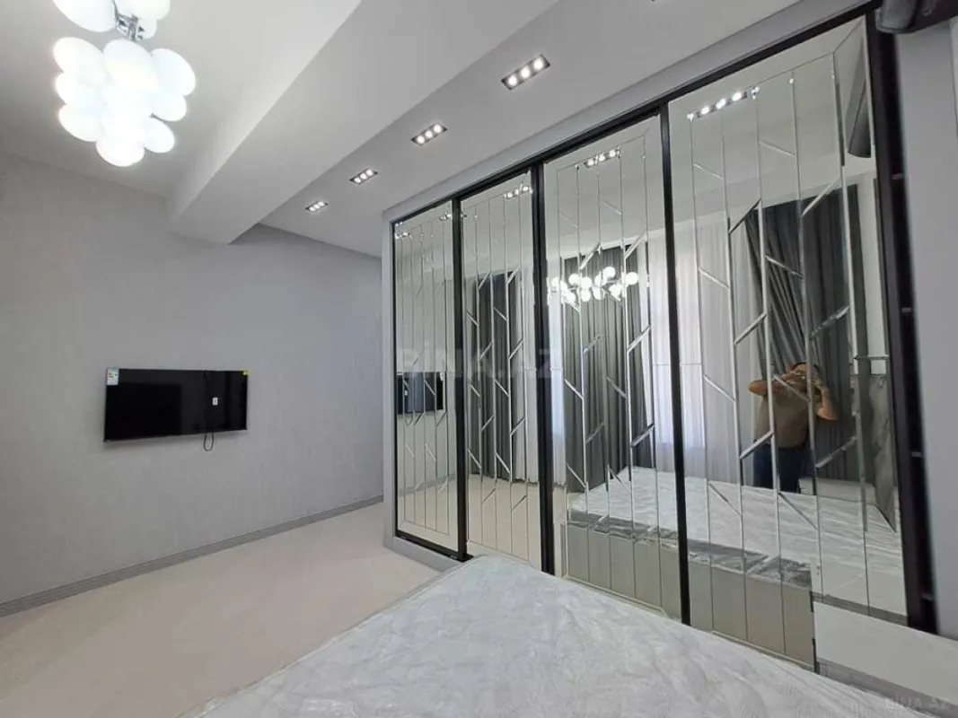 Satılır 3 otaqlı mənzil 96 m²