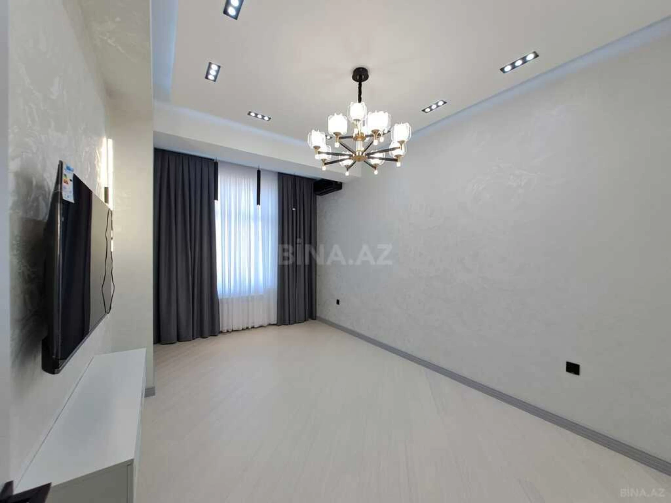 Satılır 3 otaqlı mənzil 96 m²