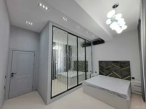 Satılır 3 otaqlı mənzil 96 m²