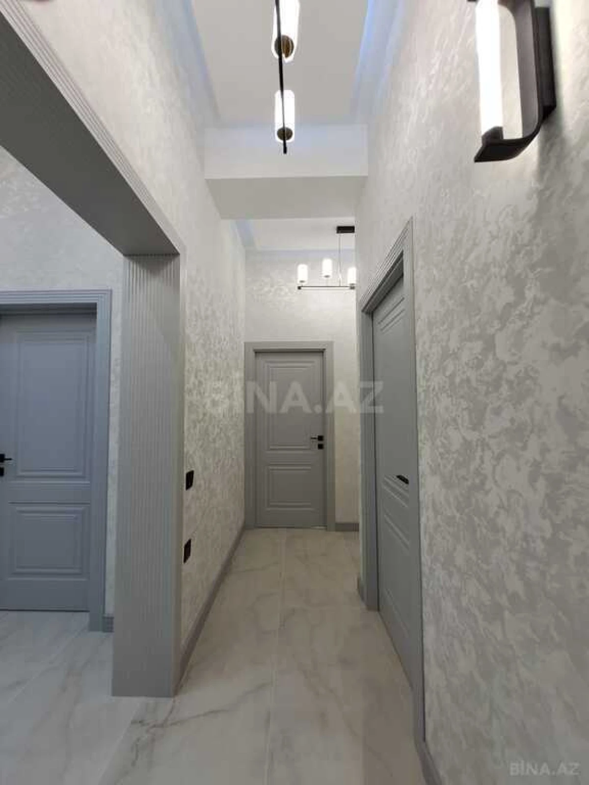 Satılır 3 otaqlı mənzil 96 m²