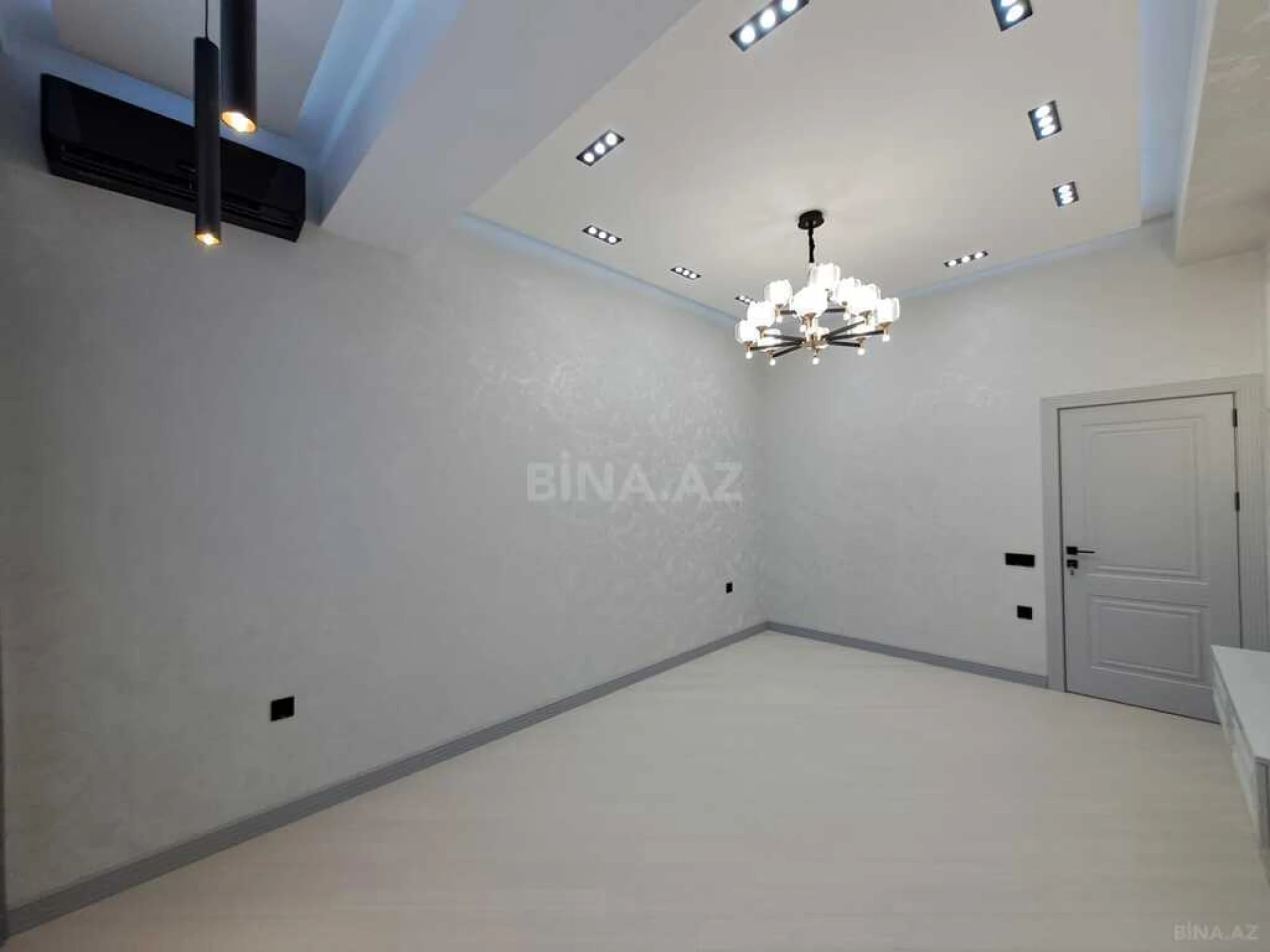 Satılır 3 otaqlı mənzil 96 m²