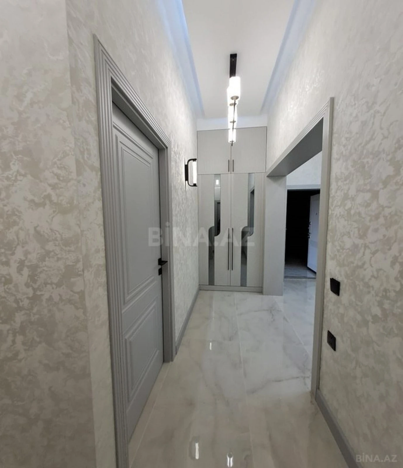 Satılır 3 otaqlı mənzil 96 m²