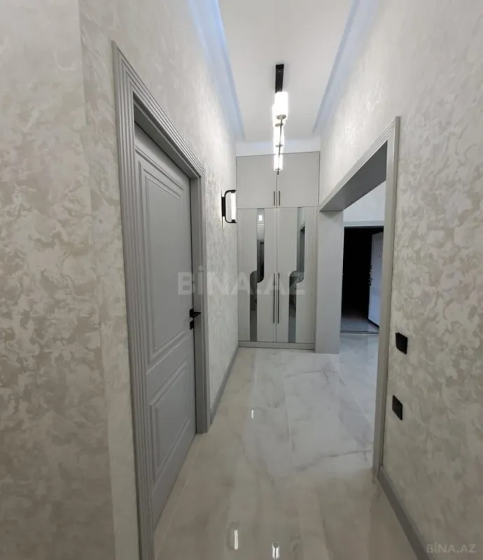 Satılır 3 otaqlı mənzil 96 m²