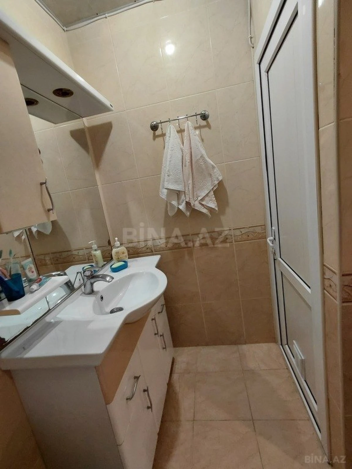 Satılır 4 otaqlı mənzil 100 m²