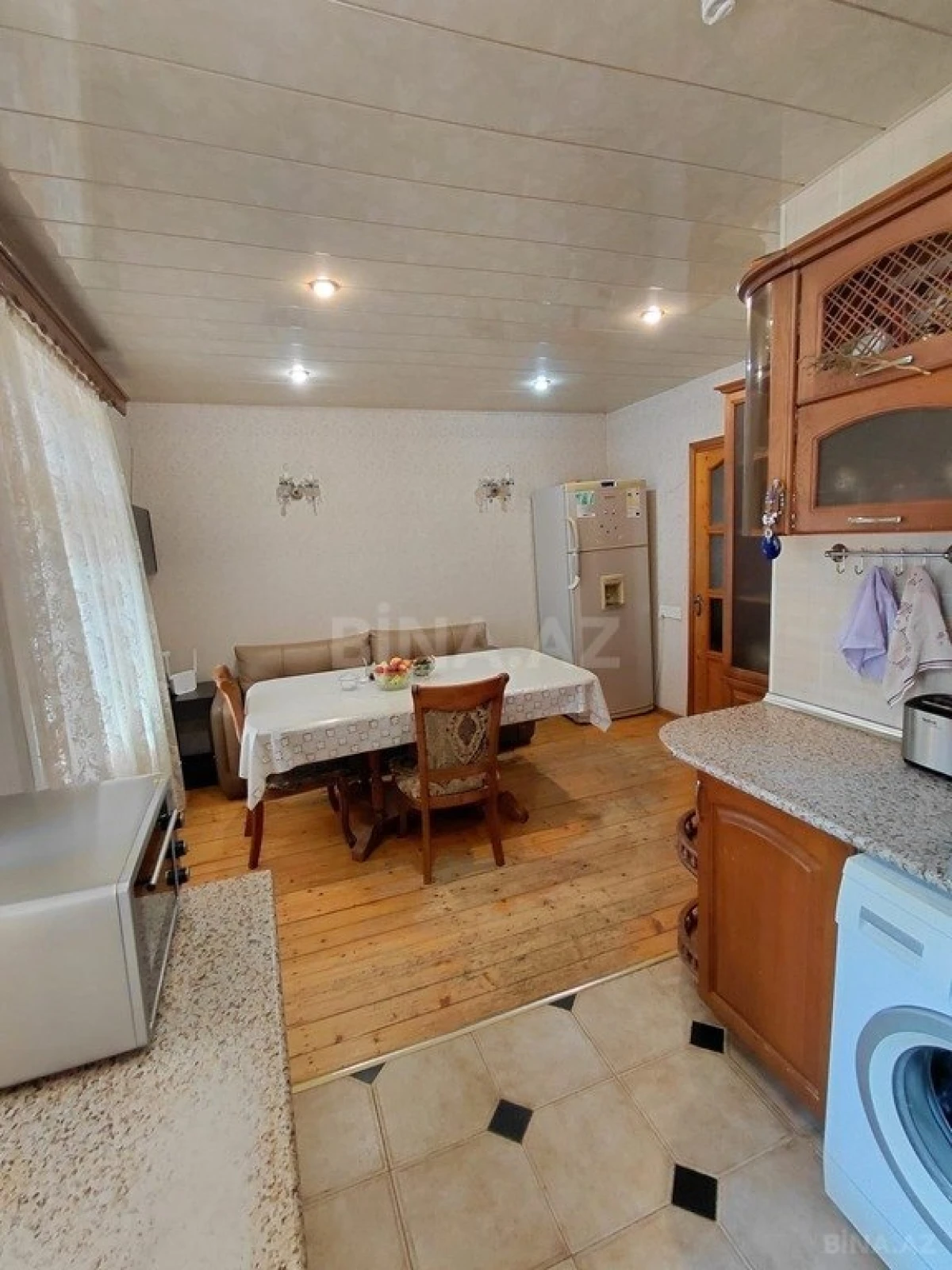 Satılır 4 otaqlı mənzil 100 m²