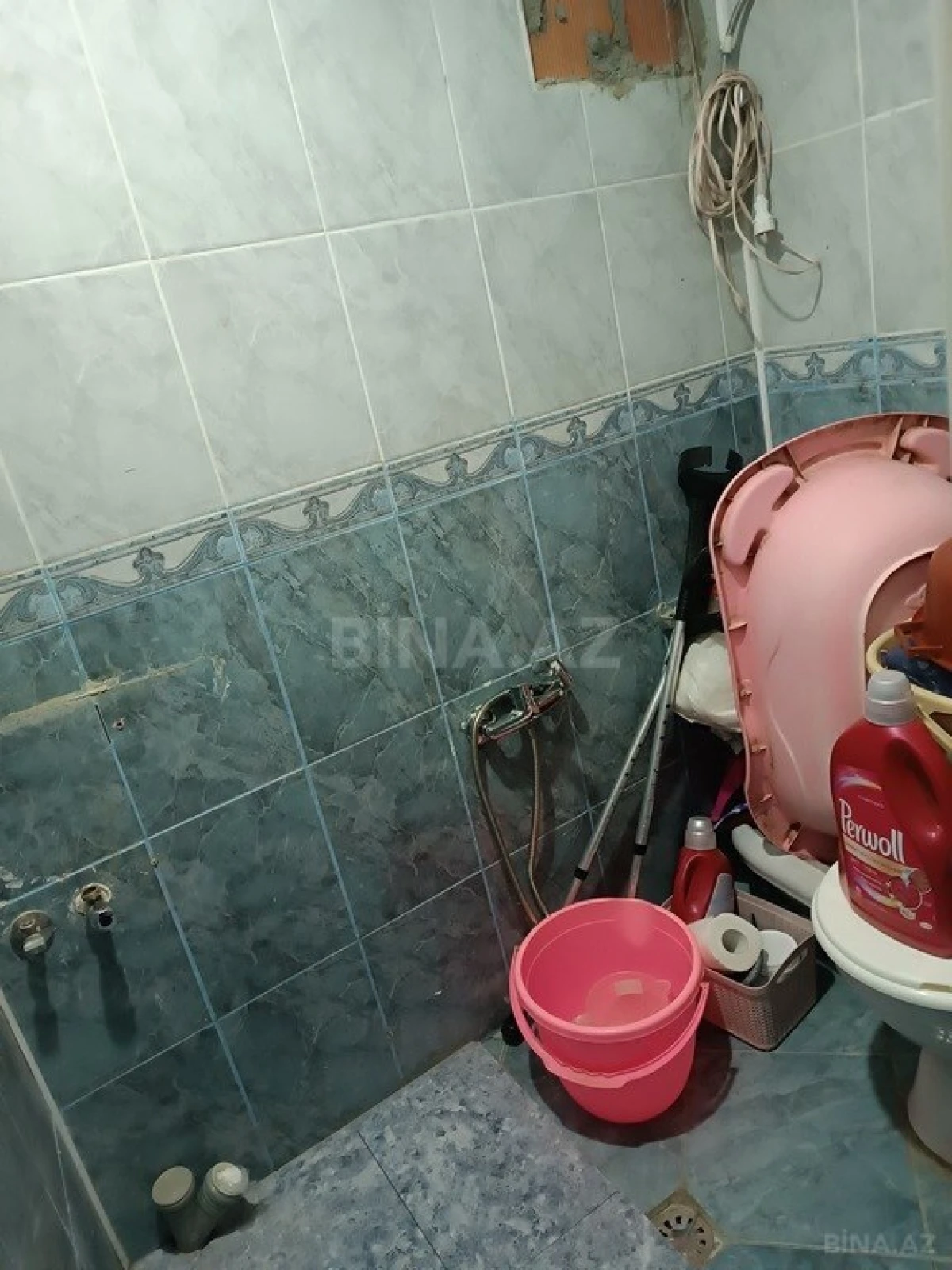 Satılır 6 otaqlı mənzil 210 m²