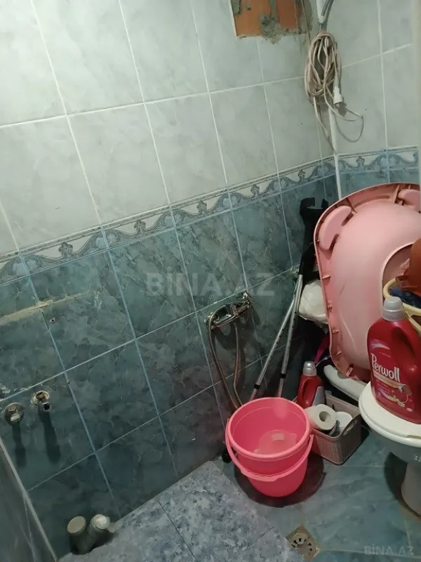 Satılır 6 otaqlı mənzil 210 m²