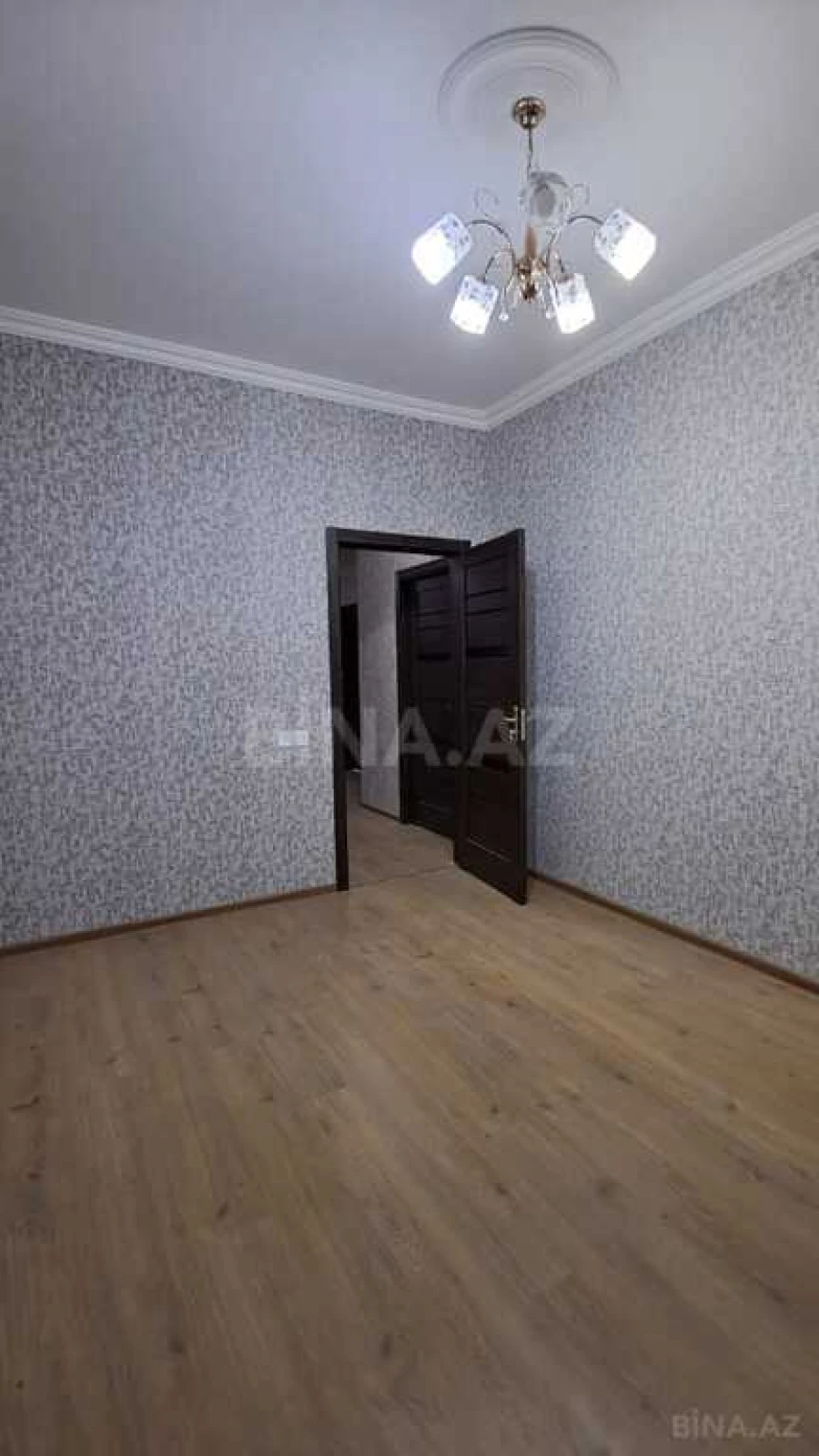 Satılır 3 otaqlı mənzil 95 m²