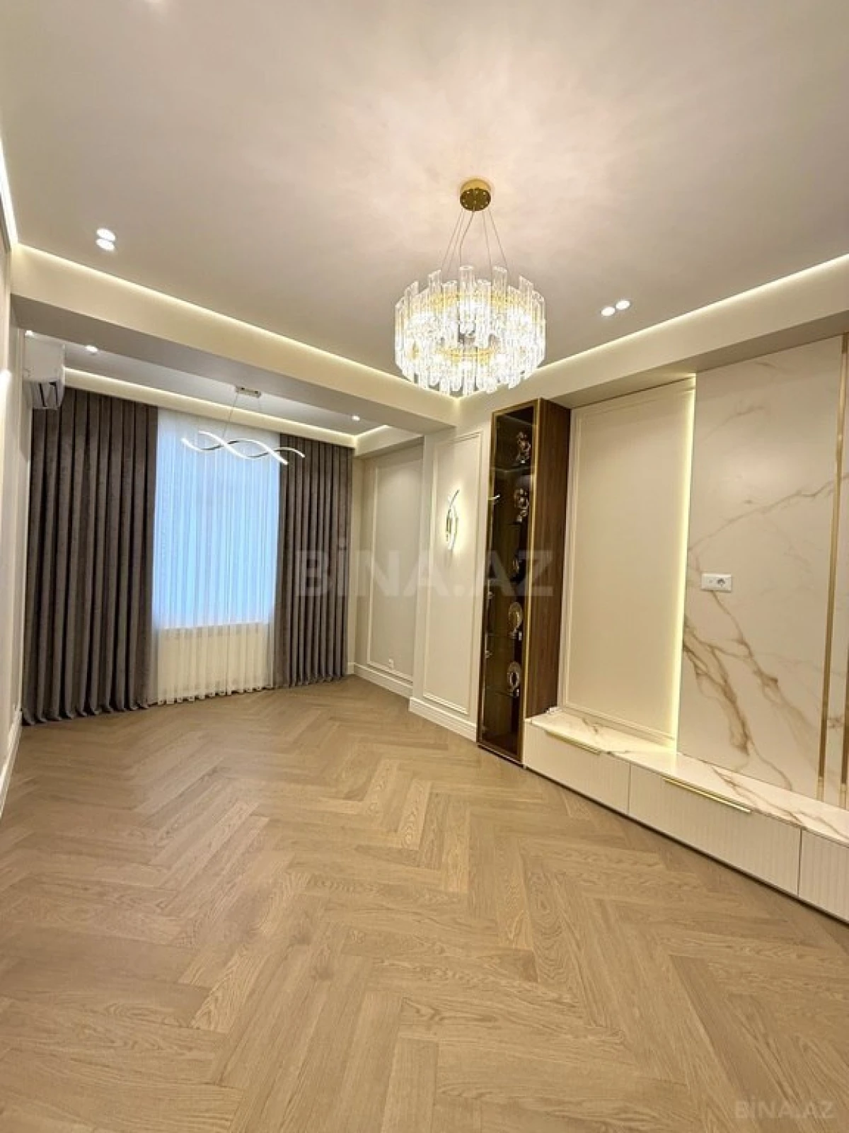 Satılır 3 otaqlı mənzil 85 m²