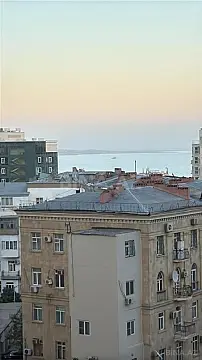 Satılır 3 otaqlı mənzil 125 m²