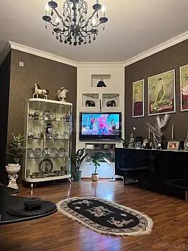 Satılır 3 otaqlı mənzil 125 m²
