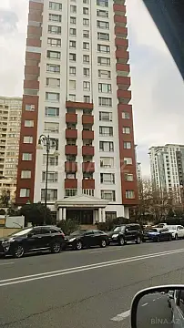 Satılır 3 otaqlı mənzil 125 m²