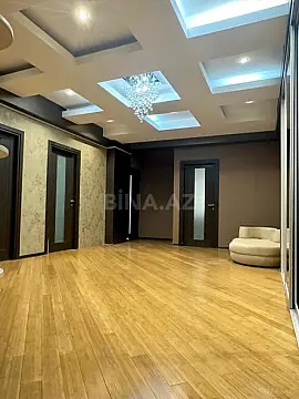 Satılır 3 otaqlı mənzil 140 m²