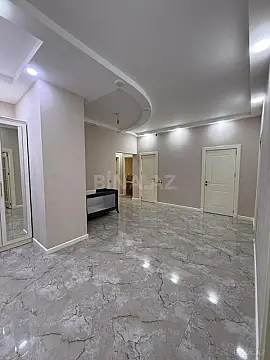 Satılır 4 otaqlı mənzil 186 m²