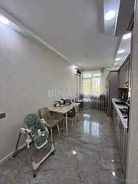 Satılır 4 otaqlı mənzil 186 m²
