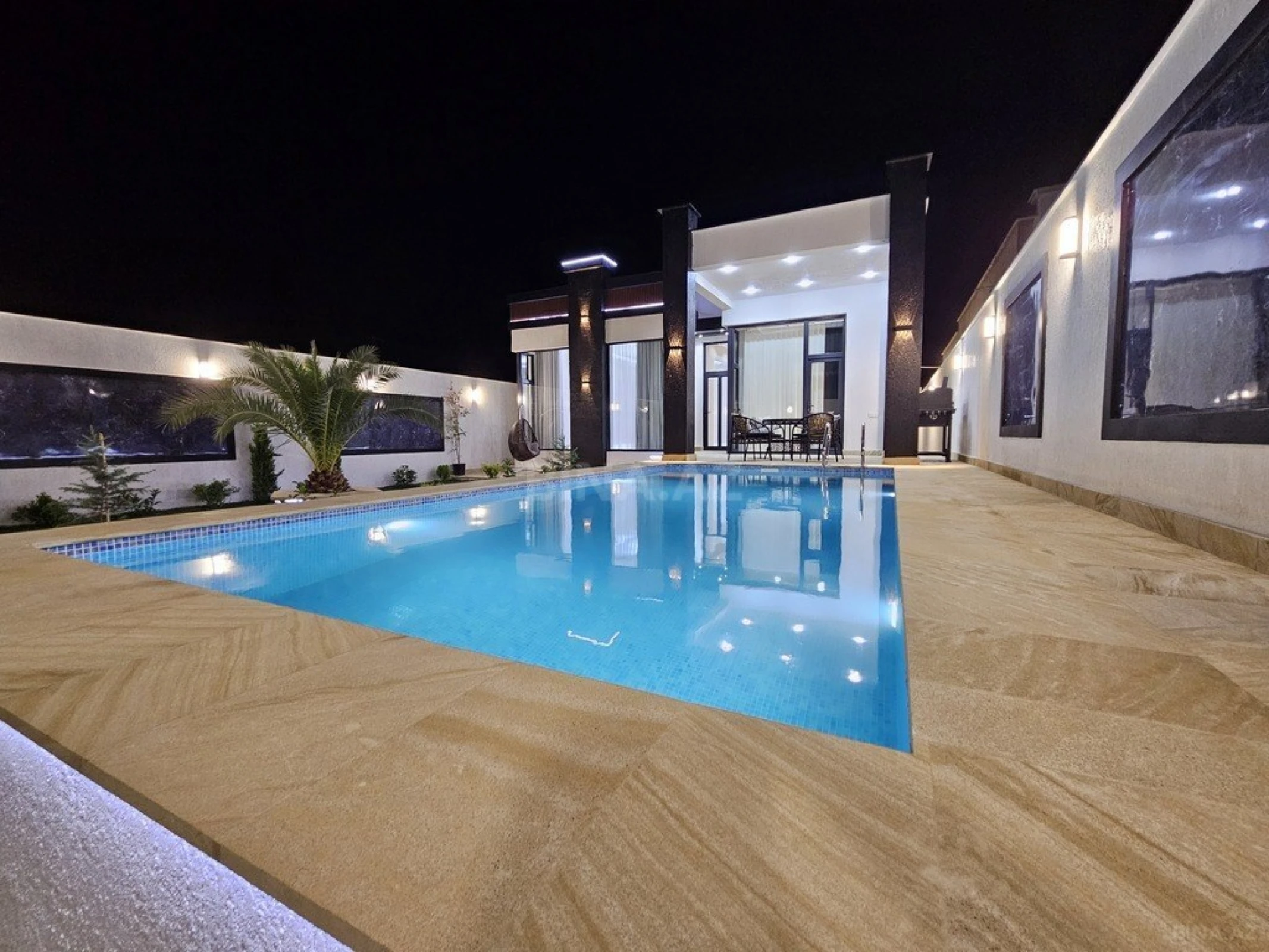 Satılır 4 otaqlı həyət evi 160 m²