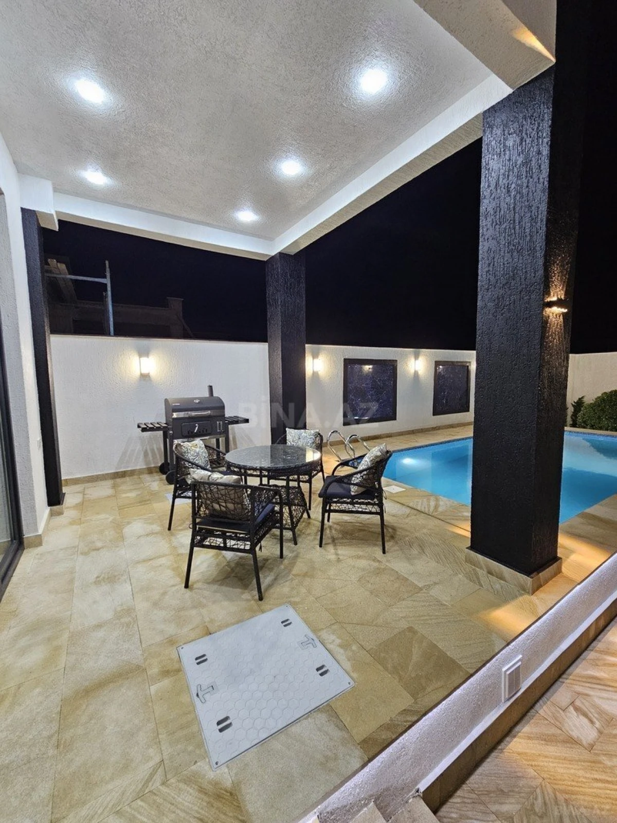 Satılır 4 otaqlı həyət evi 160 m²