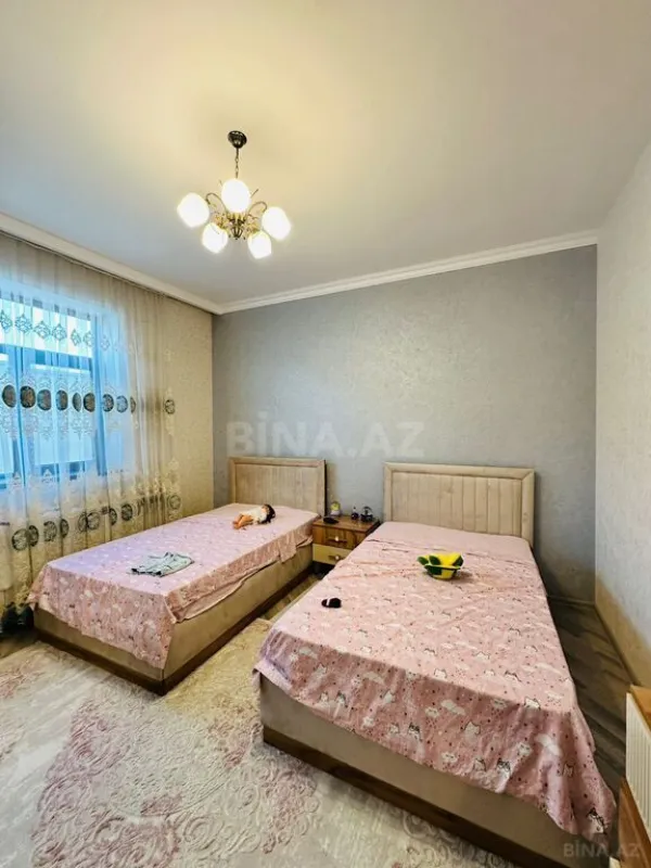 Satılır 4 otaqlı həyət evi 180 m²