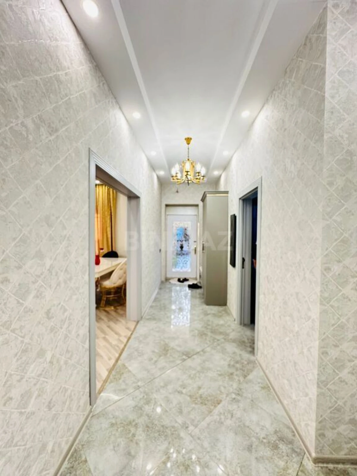 Satılır 4 otaqlı həyət evi 180 m²