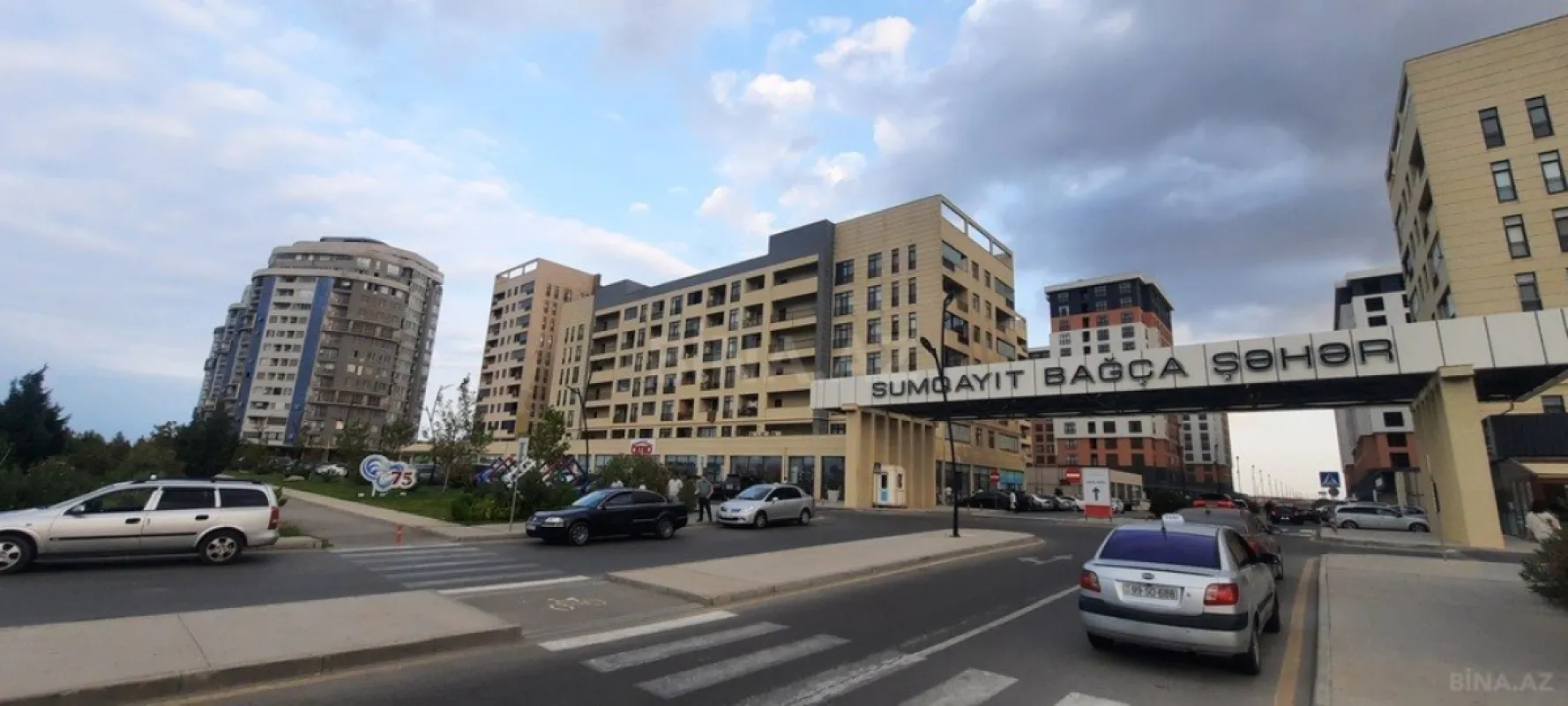 Satılır 3 otaqlı mənzil 74 m²