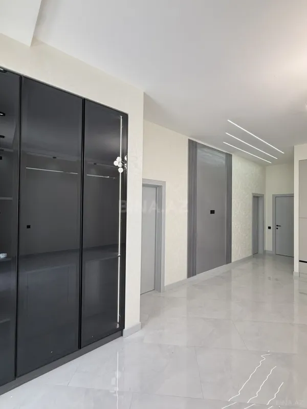 Satılır 4 otaqlı həyət evi 130 m²