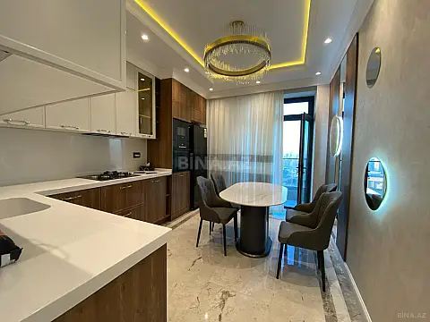 Kirayə verilir 2 otaqlı mənzil 110 m²