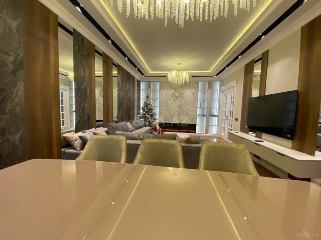 Kirayə verilir 2 otaqlı mənzil 110 m²