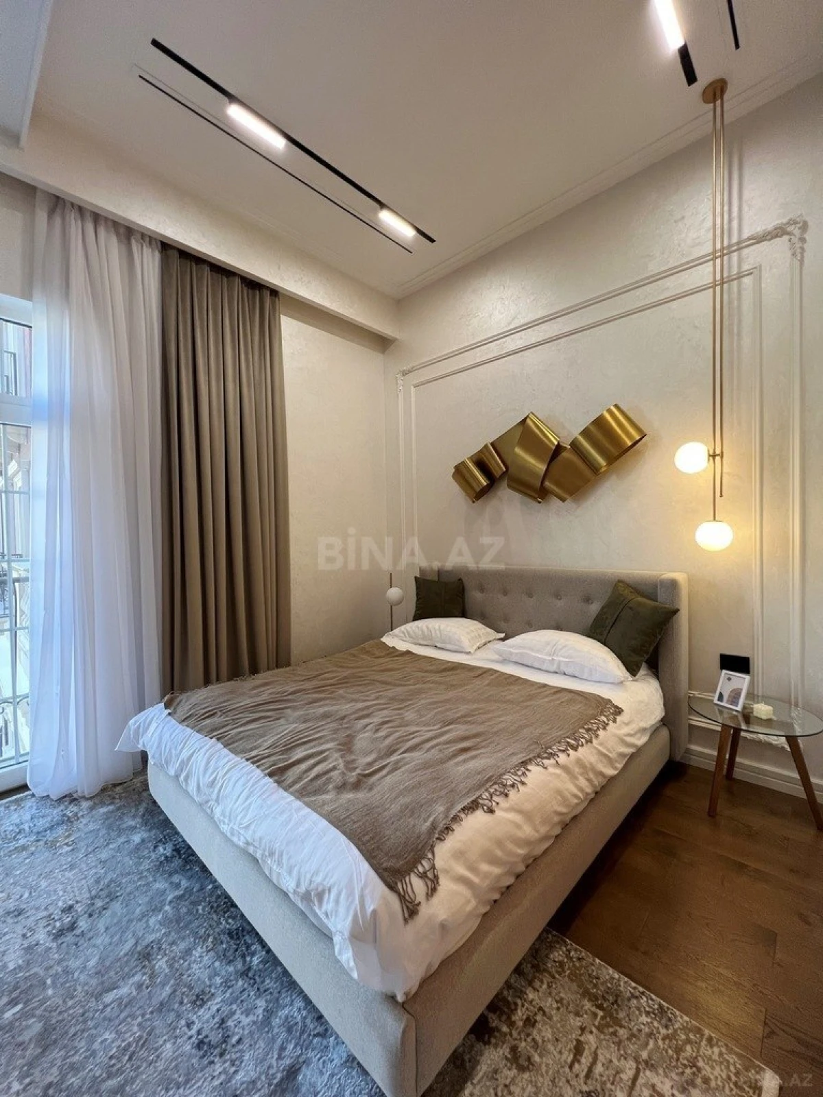 Satılır 3 otaqlı mənzil 108 m²