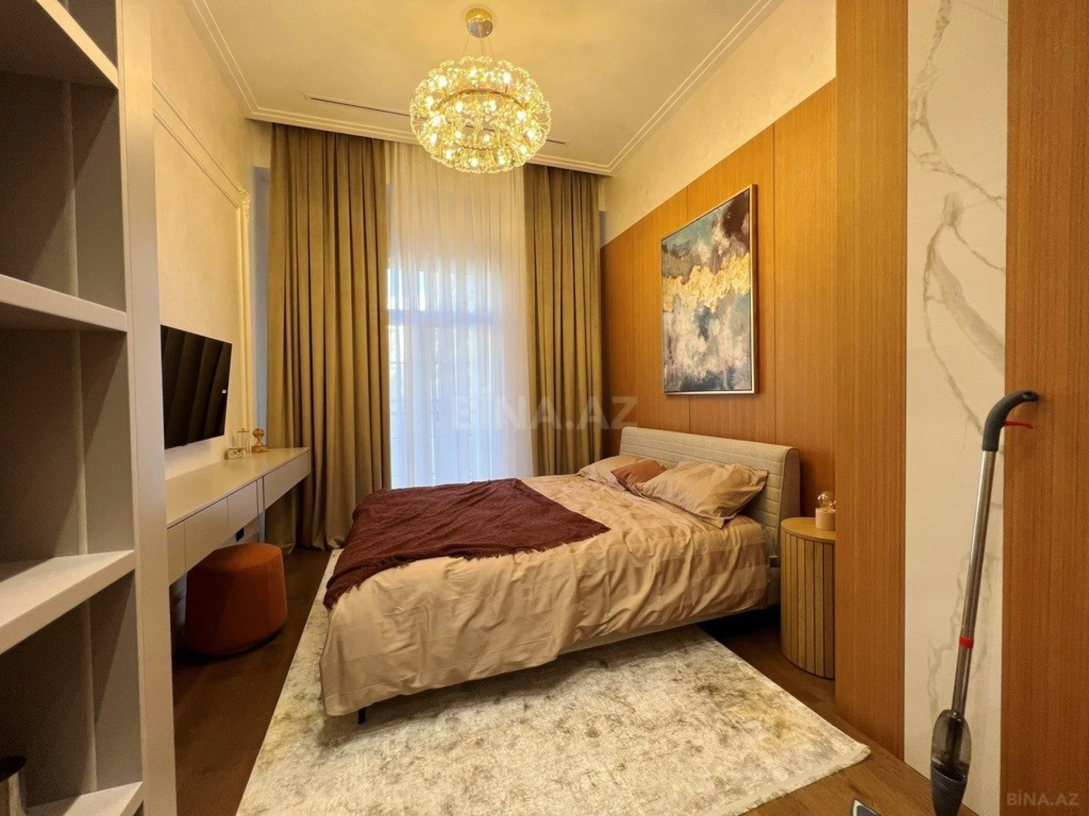 Satılır 3 otaqlı mənzil 108 m²