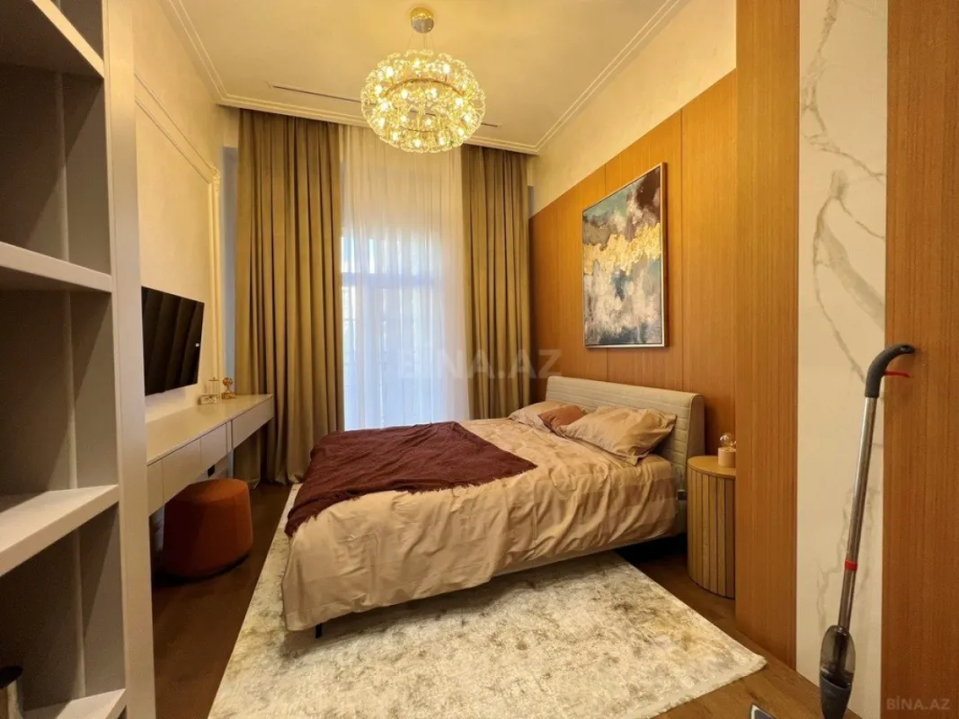 Satılır 3 otaqlı mənzil 108 m²