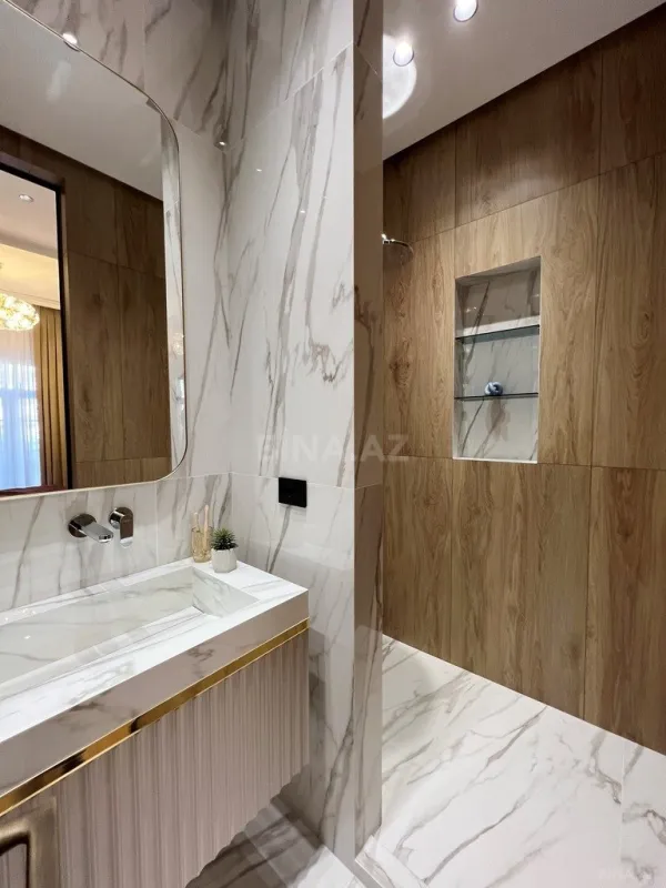 Satılır 3 otaqlı mənzil 108 m²