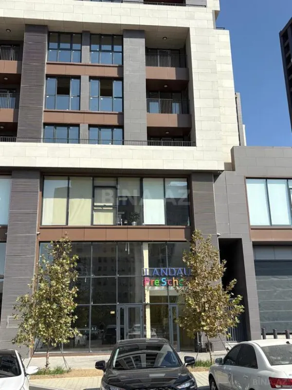 Satılır 3 otaqlı mənzil 127.1 m²