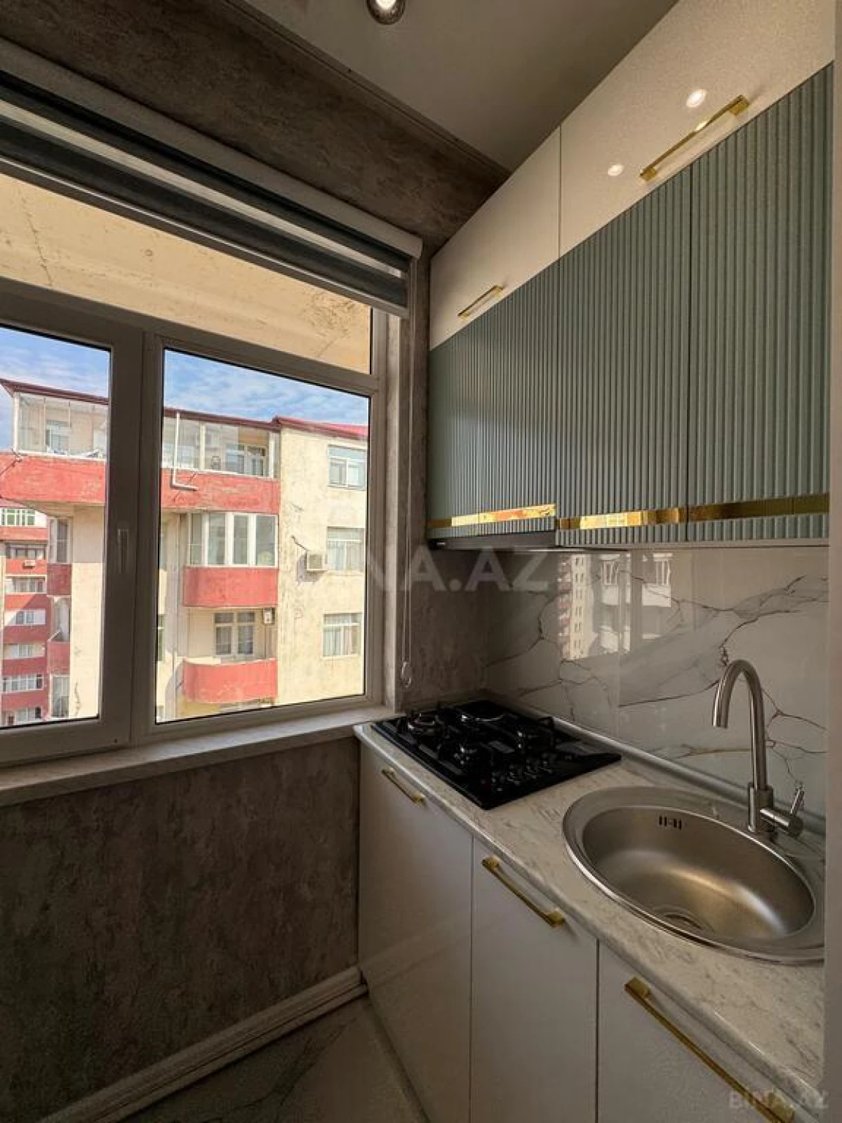 Satılır 2 otaqlı mənzil 63 m²