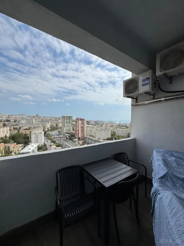 Satılır 2 otaqlı mənzil 63 m²