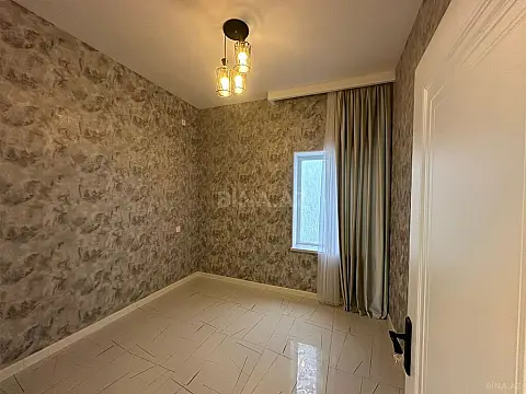 Satılır 4 otaqlı həyət evi 140 m²