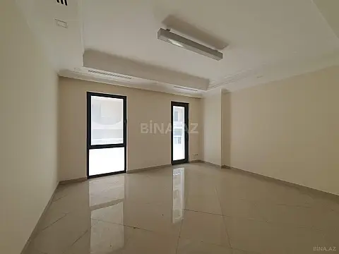 Satılır 4 otaqlı ofis 134 m²
