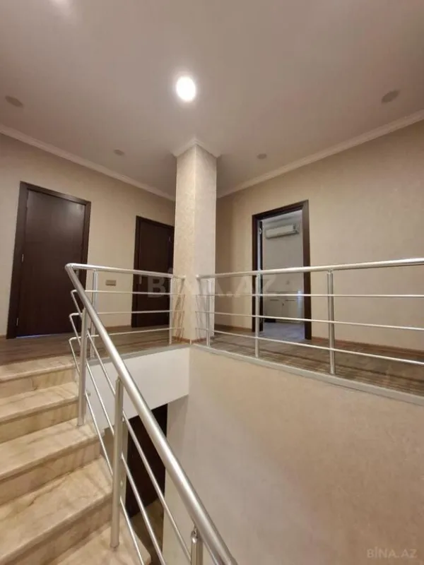 Satılır obyekt 380 m²