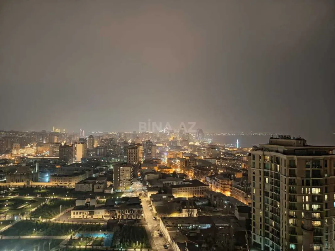 Kirayə verilir 4 otaqlı mənzil 230 m²