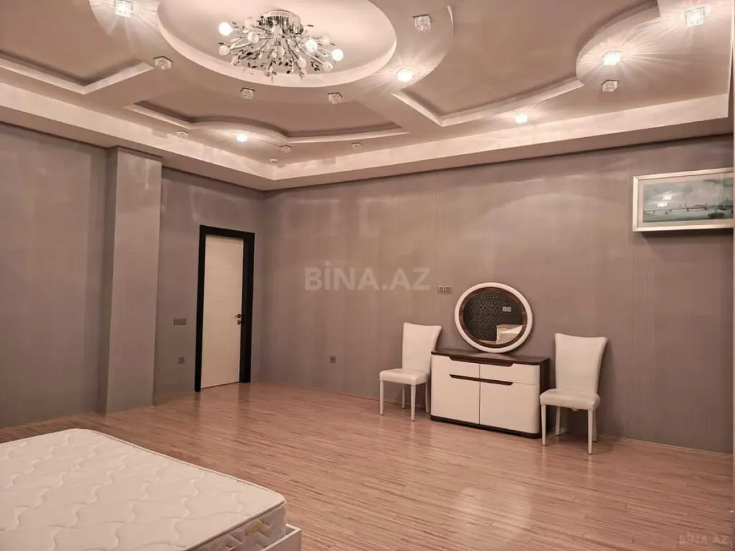 Kirayə verilir 4 otaqlı mənzil 230 m²