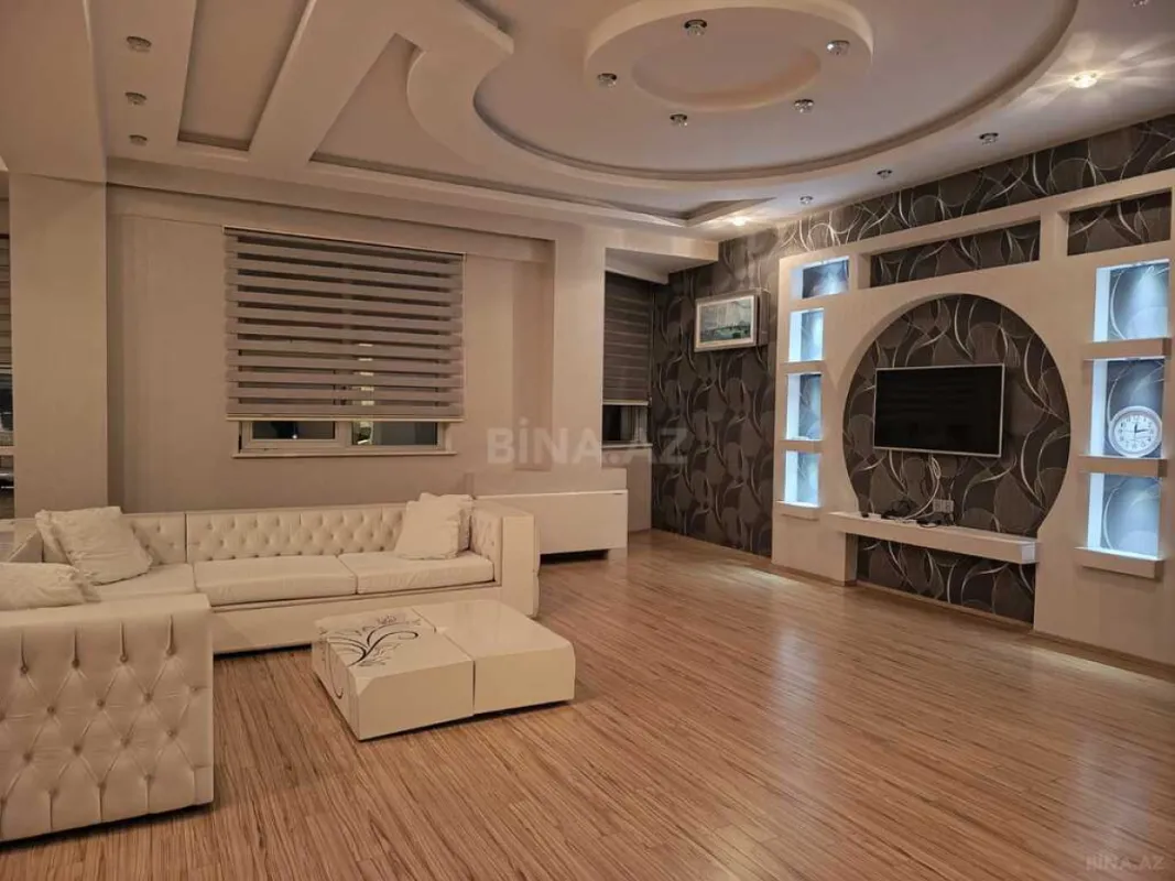 Kirayə verilir 4 otaqlı mənzil 230 m²