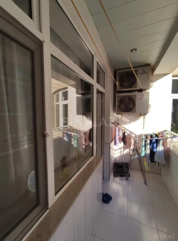 Satılır 3 otaqlı mənzil 170 m²