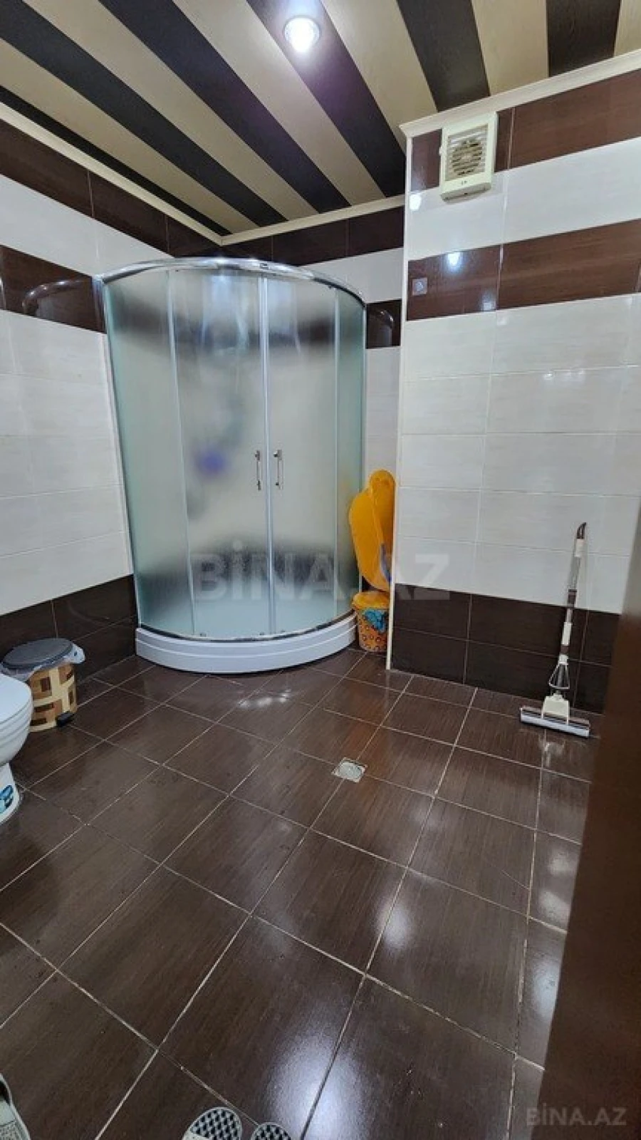 Satılır 3 otaqlı mənzil 170 m²